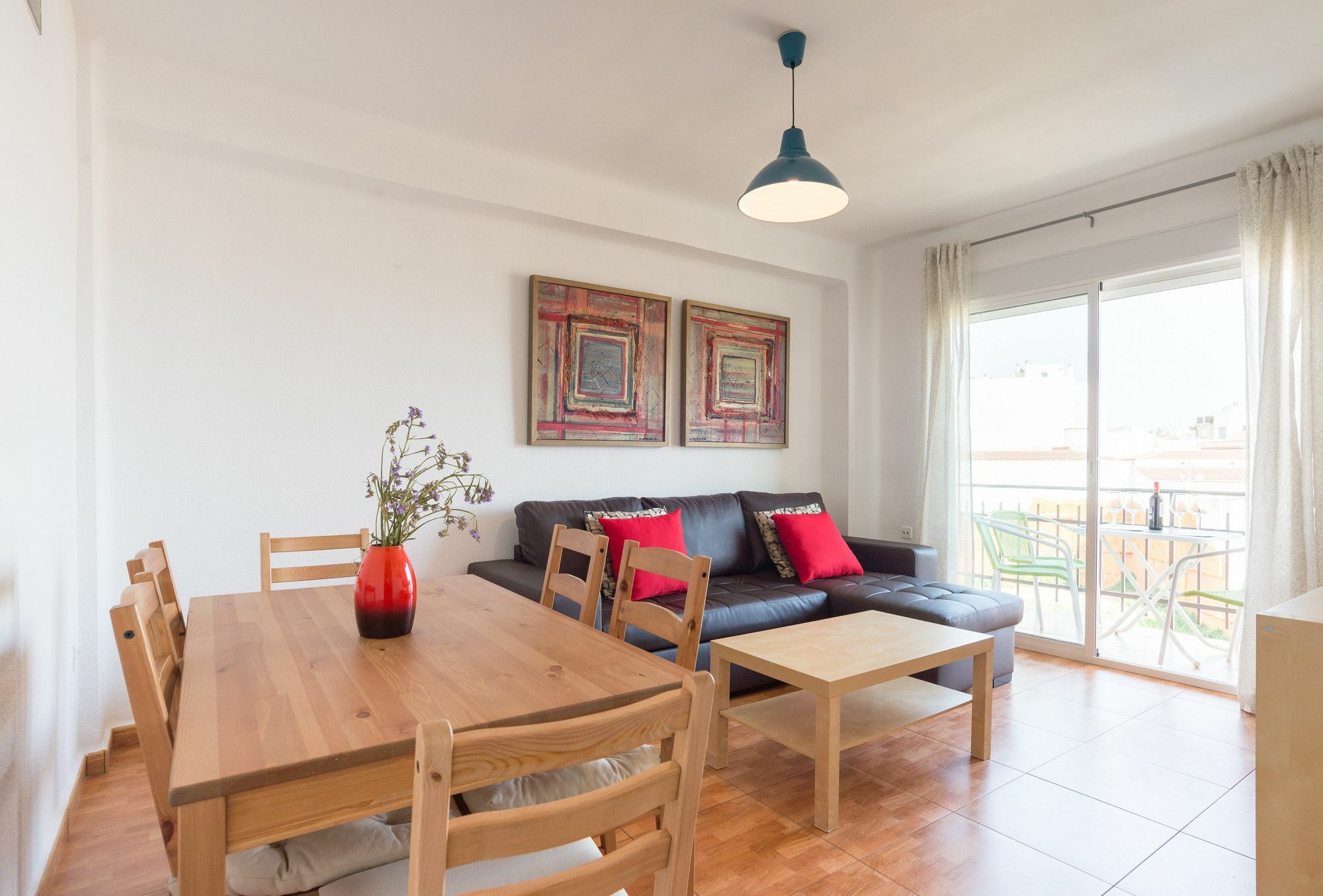 Apartament Tres Soles